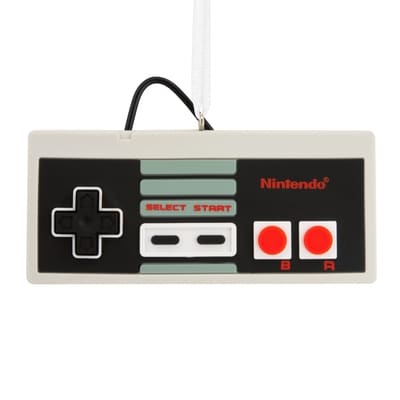Hallmark Ornement PVC Figural Nintendo Controller 1 ea, 13,00 $/1ch