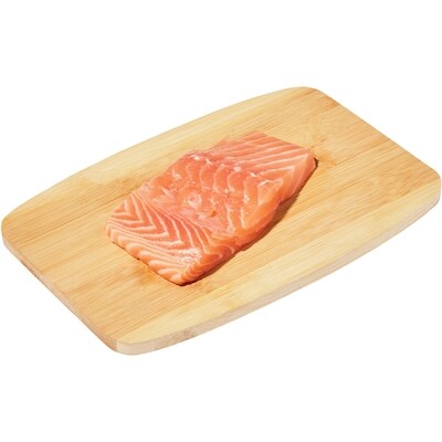 Portion de saumon de l'Atlantique frais, emballe