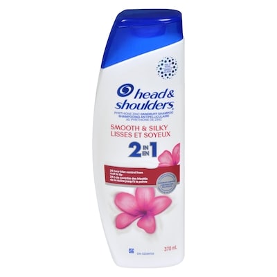 Head & Shoulders Shampooing et revitalisant 2 en 1 Lisses et soyeux 370 ml, 1,89 $/100ml
