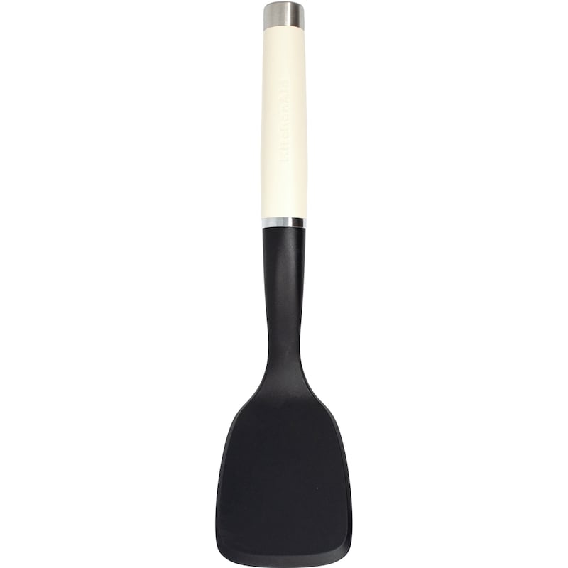 Short Turner, Almond Cream