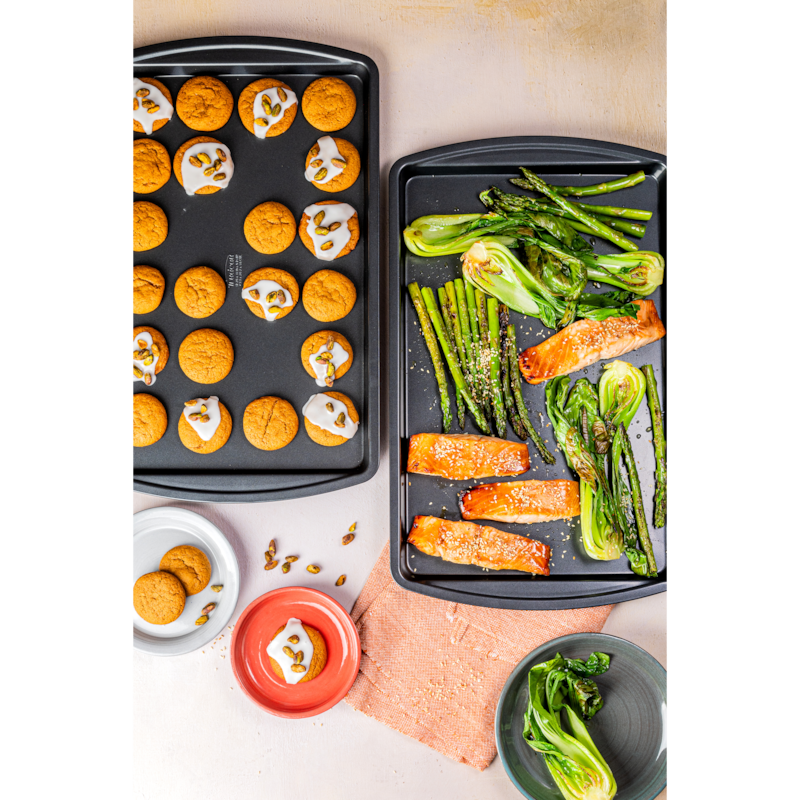 Resistech Cookie Sheet 11X17' 'Metal 0.6MM