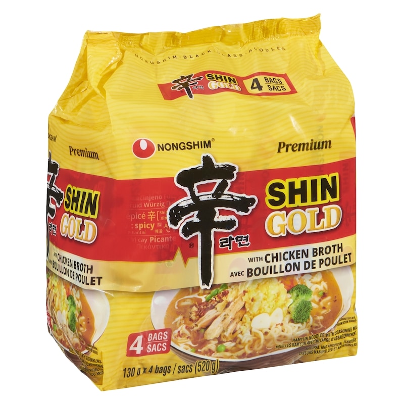 Shin Gold Ramyun Noodles With Seasoning Mix With Chicken Broth