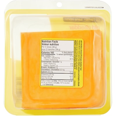 Tranches de fromage cheddar fort