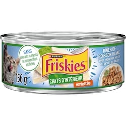 Purina Friskies en sauce pour chats d'intérieur dîner de poisson de mer blanc émietté avec légumes verts du jardin, nourriture humide pour chats 156 g, 0,76 $/100g