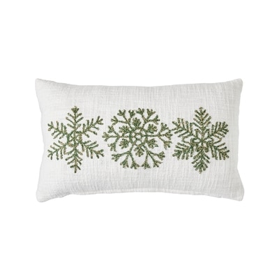 Life at Home Coussin décoratif brodé à motif de flocons de neige 1 ea, 20,00 $/1ch