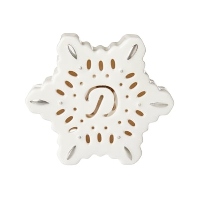 Life at Home Flocon de neige lumineux en céramique avec monogramme – lettre D 1 ea, 5,00 $/1ch