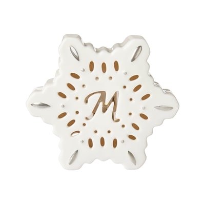 Life at Home Flocon de neige lumineux en céramique avec monogramme – lettre M 1 ea, 5,00 $/1ch