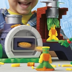 Hasbro Play-Doh Teenage Mutant Ninja Turtles Slice and Blast Pizza