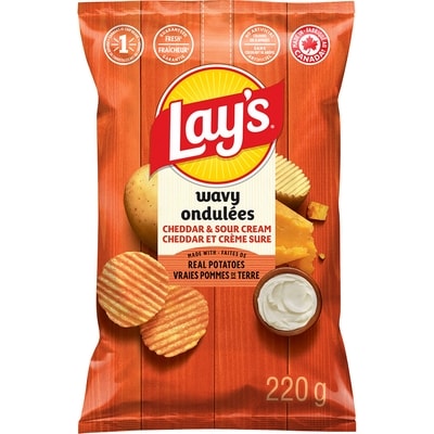 Lay's Wavy Cheddar & Sour Cream Flavoured Potato Chips 220 g, $1.36/100g