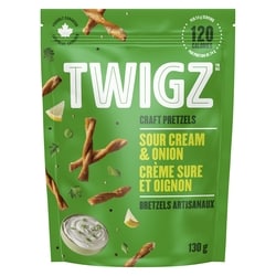 Twigz Bretzels artisanaux crème sure et oignon 130 g, 3,84 $/100g