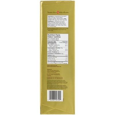 Tablette de chocolat noir avec amandes
