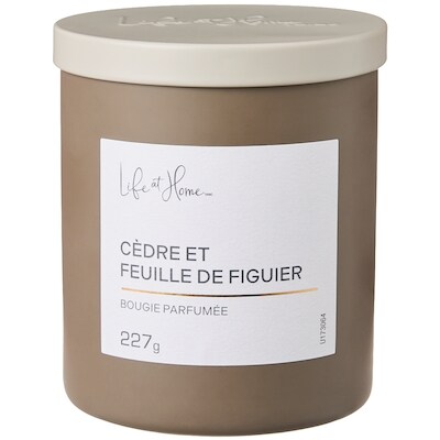Life at Home Bougie parfumée Cèdre et feuille de figuier 1 ea, 10,00 $/1ch