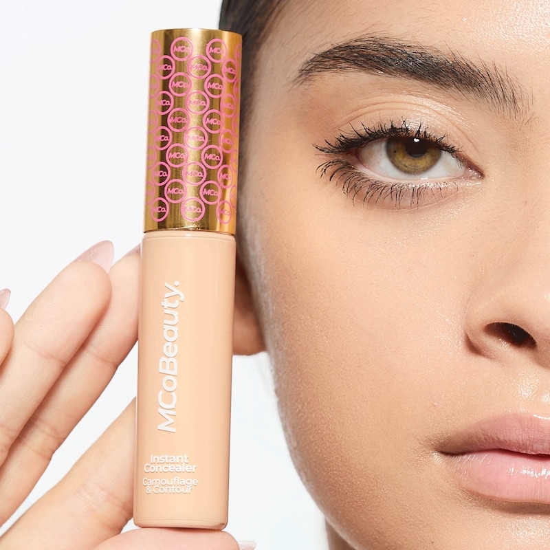 Instant Concealer Camouflage & Contour - Medium