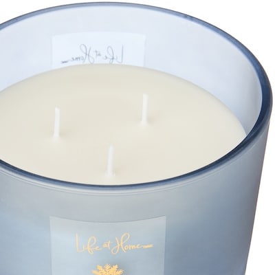 Fresh Snowfall Scented Candle