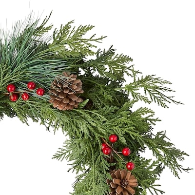 Couronne de cèdre avec baies