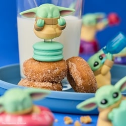 Hasbro Star Wars Grogu Snack Attack 1.5-Inch Mystery Figure - 1 ea