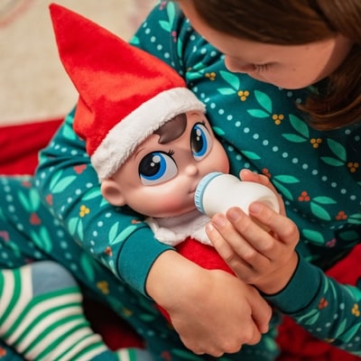 Bébé lutin et livre