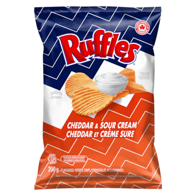 Ruffles Flavoured Potato Chips, Cheddar & Sour Cream 200 g, $2.50/100g