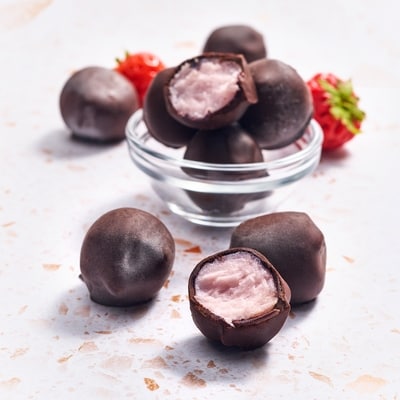 Bouchées de gâteau au fromage sans produits laitiers saveur fraise
