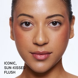 Bronze Booster™ Sol Blush Glow Activated Pressed Blush 4