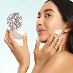 Mineral Wear® Diamond Blur Skincare Powder 4