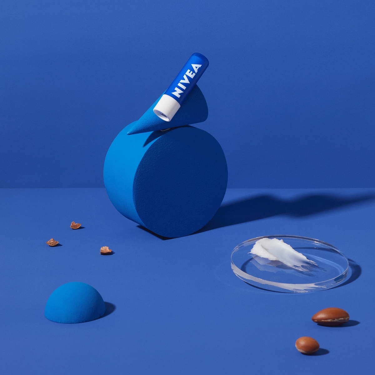 NIVEA Baume à Lèvres Essentiel (2x4.8g)