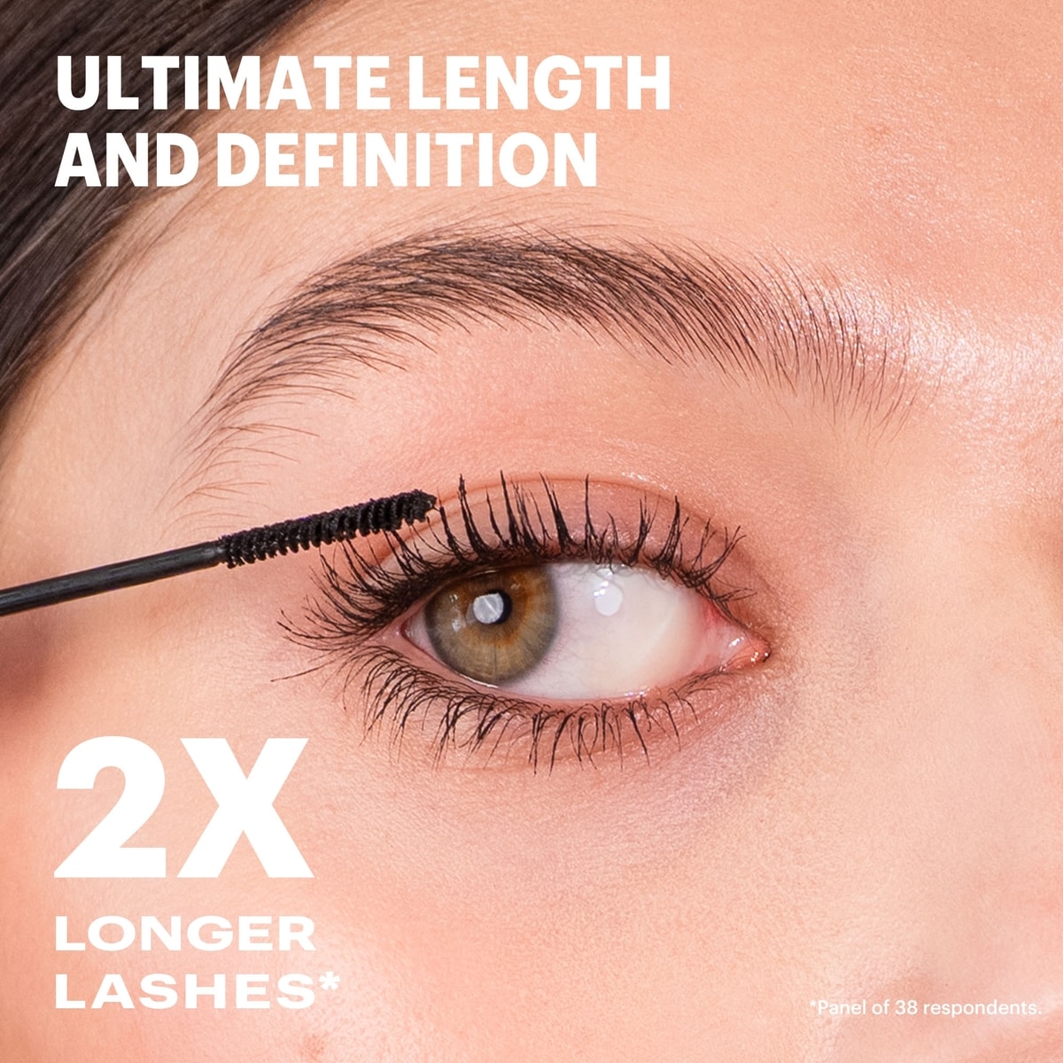 Mascara Skinny Black avec sa formule allongeante enrichie de cire d'extrait carnauba