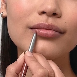 Quickliner for lips 5