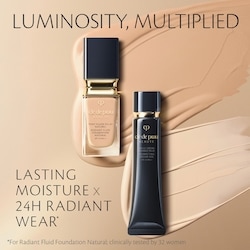 Radiant Fluid Foundation Natural 3