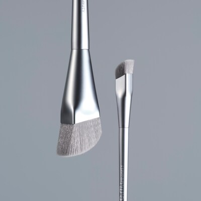 c1 concealer brush 2