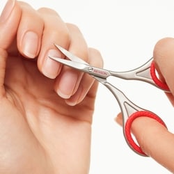 Curved Blade Cuticle Scissors 4