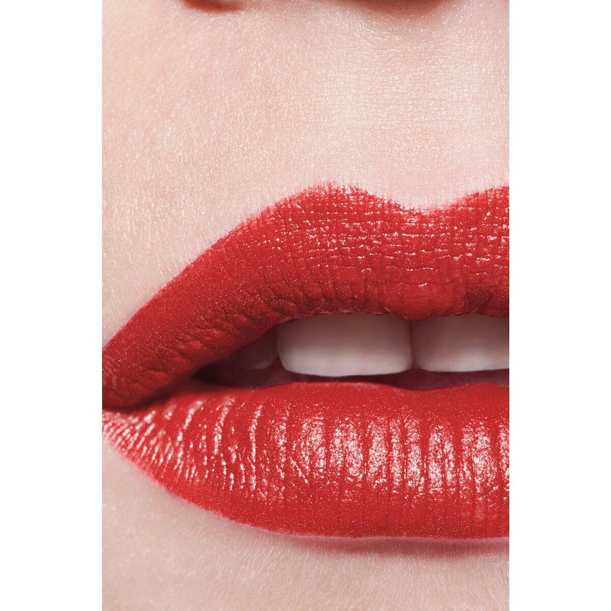 Rouge Allure L'extrait Le Rouge Haute Intensité. Extrait De Lumière Et De Soin. Rechargeable
