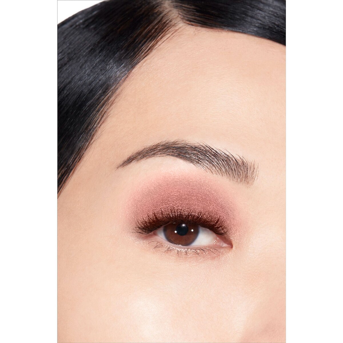 OMBRE ESSENTIELLE MULTI-USE LONGWEARING EYESHADOW