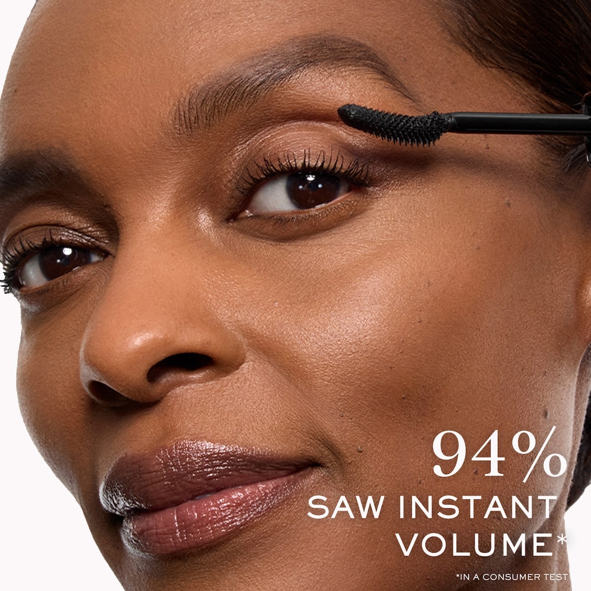 Lash Idôle Non-clumping mascara for fanned out, volumized lashes up to 24hr