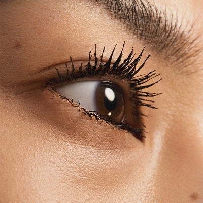 Lash Clash Extreme Volume Mascara 02 4