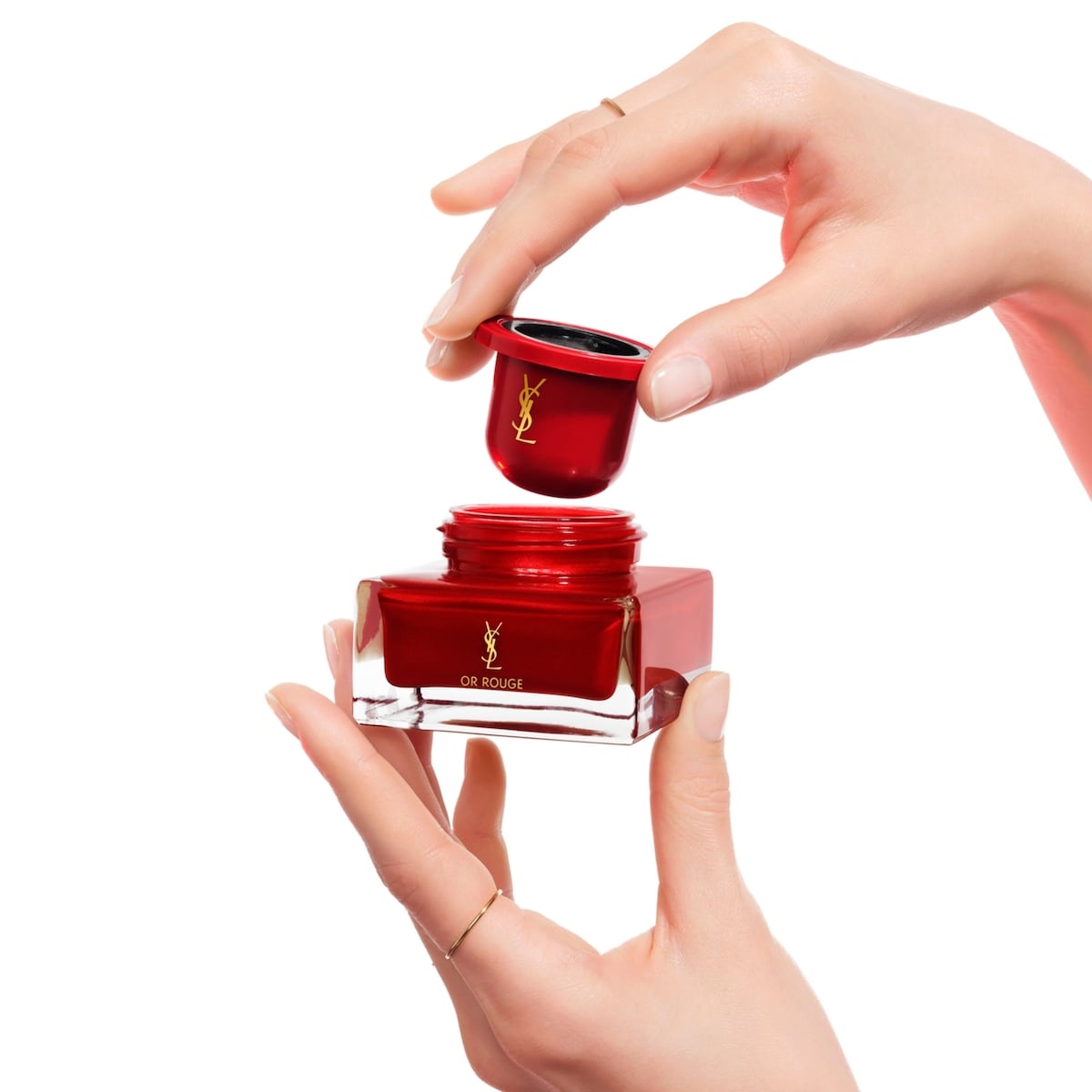 Yves Saint Laurent OR ROUGE アイクリーム Yves Saint Laurent Or Rouge La Crème Regard Anti-Ageing Eye Cream