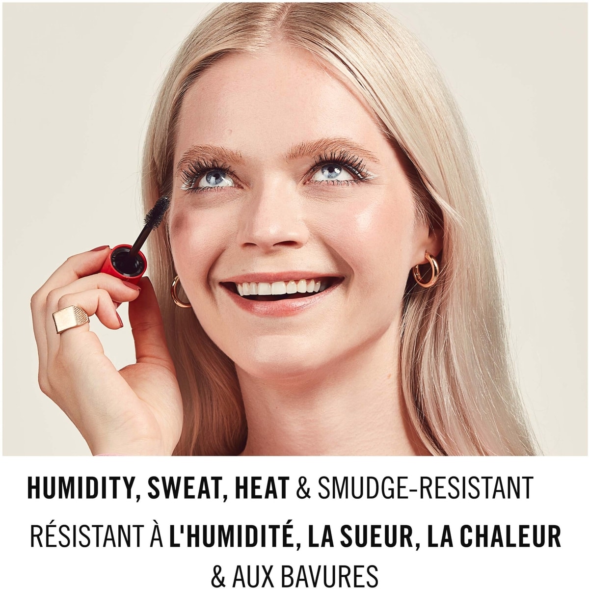 Mascara Scandaleyes Reloaded, formule pure, saine et végétalienne pour une application sans grumeaux et jusqu'à 24 heures de tenue