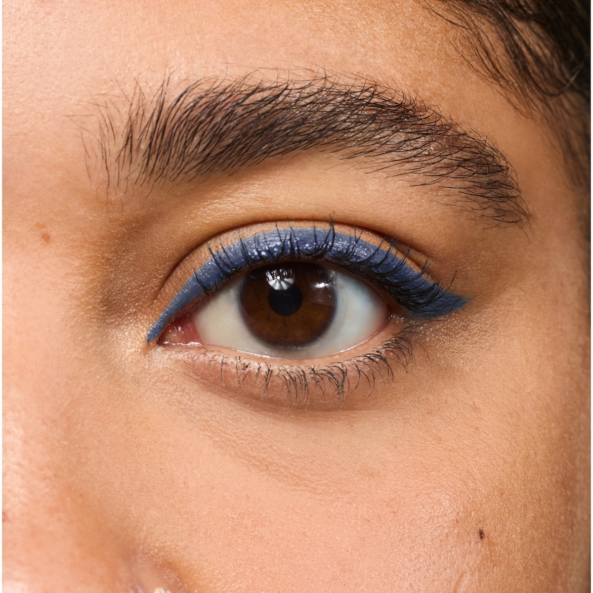 Stylo eye-liner de précision Wonder'Ink, finition mate, haute pigmentation, tenue toute la journée, résistant à l'eau et aux bavures