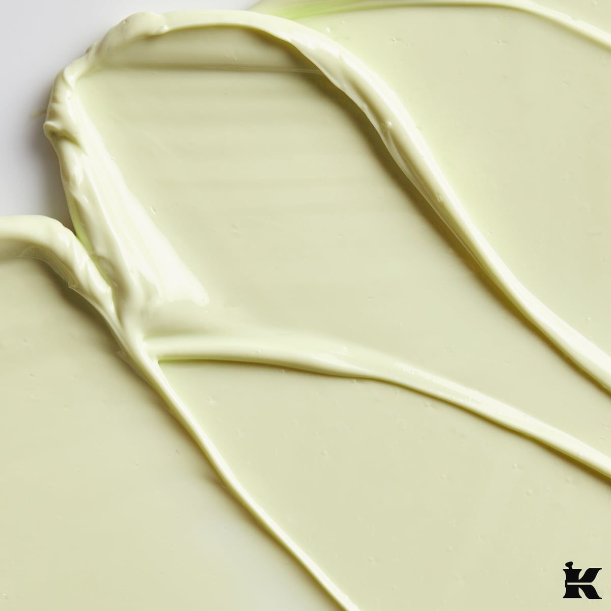 Crème contour des yeux à l’avocat
