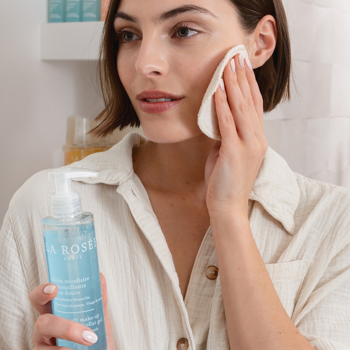 Ultra soft make-up remover micellar gel with Organic floral solutions