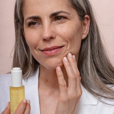 Plumping face serum with 5 organic vegetal oils 4