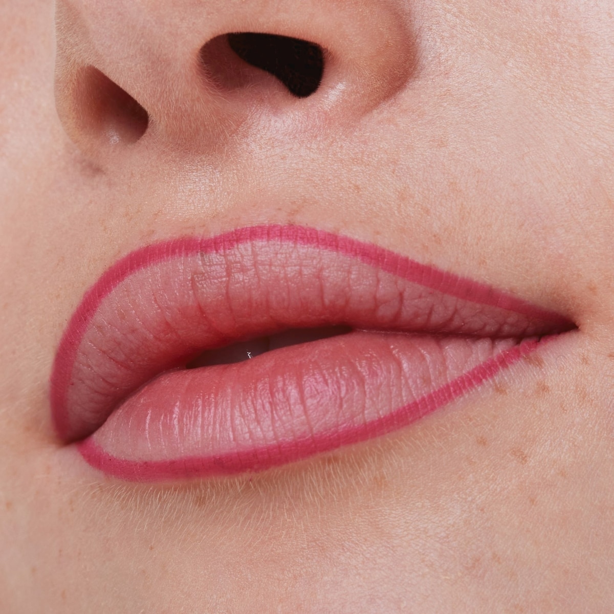 8H Matte Comfort Lipliner