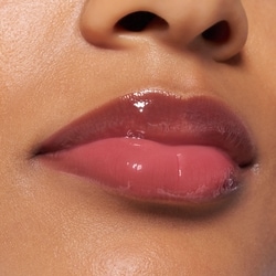 The Super Peptide Glossy Lip Treatment 5