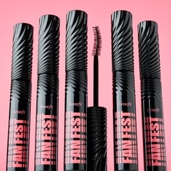 Fan Fest Fanning & Volumizing Mascara 4