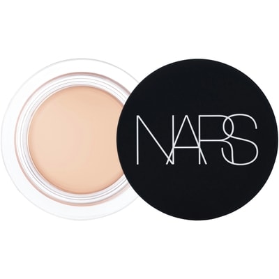 Soft Matte Complete Full Coverage Longwear Concealer with Hyaluronic Acid for Blurring