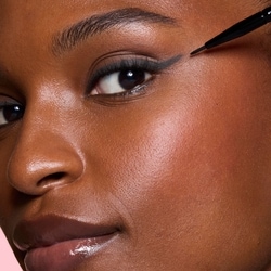Ultra-Fine Eyeliner Brush 3