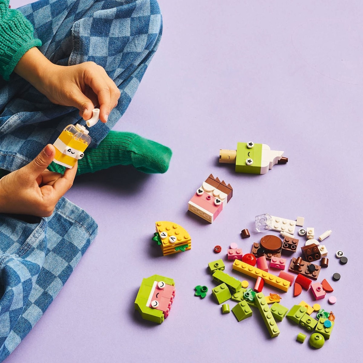 Classic Creative Food Friends Building Toy 11039