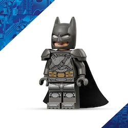 DC Batman La Batmobile de Batman contre Superman, Voiture-Jouet 76331 5