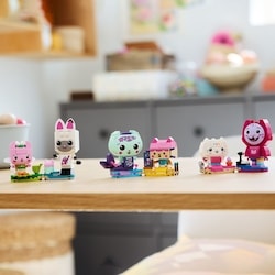 Gabby’s Dollhouse Gabby’s Brick-Built Cat Friends 11215 5