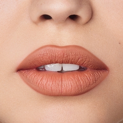 Lip Liner 2